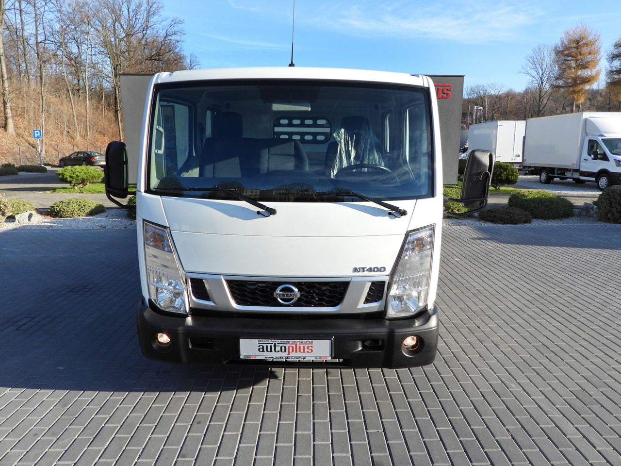 NISSAN CABSTAR NT400 STAKE BODY DOUBLE CABIN DOKA 6 SEATS TWIN WHEELS AIR CONDITIONING 130HP - Грузопассажирский фургон: фото 5 NISSAN CABSTAR NT400 STAKE BODY DOUBLE CABIN DOKA 6 SEATS TWIN WHEELS AIR CONDITIONING 130HP - Грузопассажирский фургон: фото 5