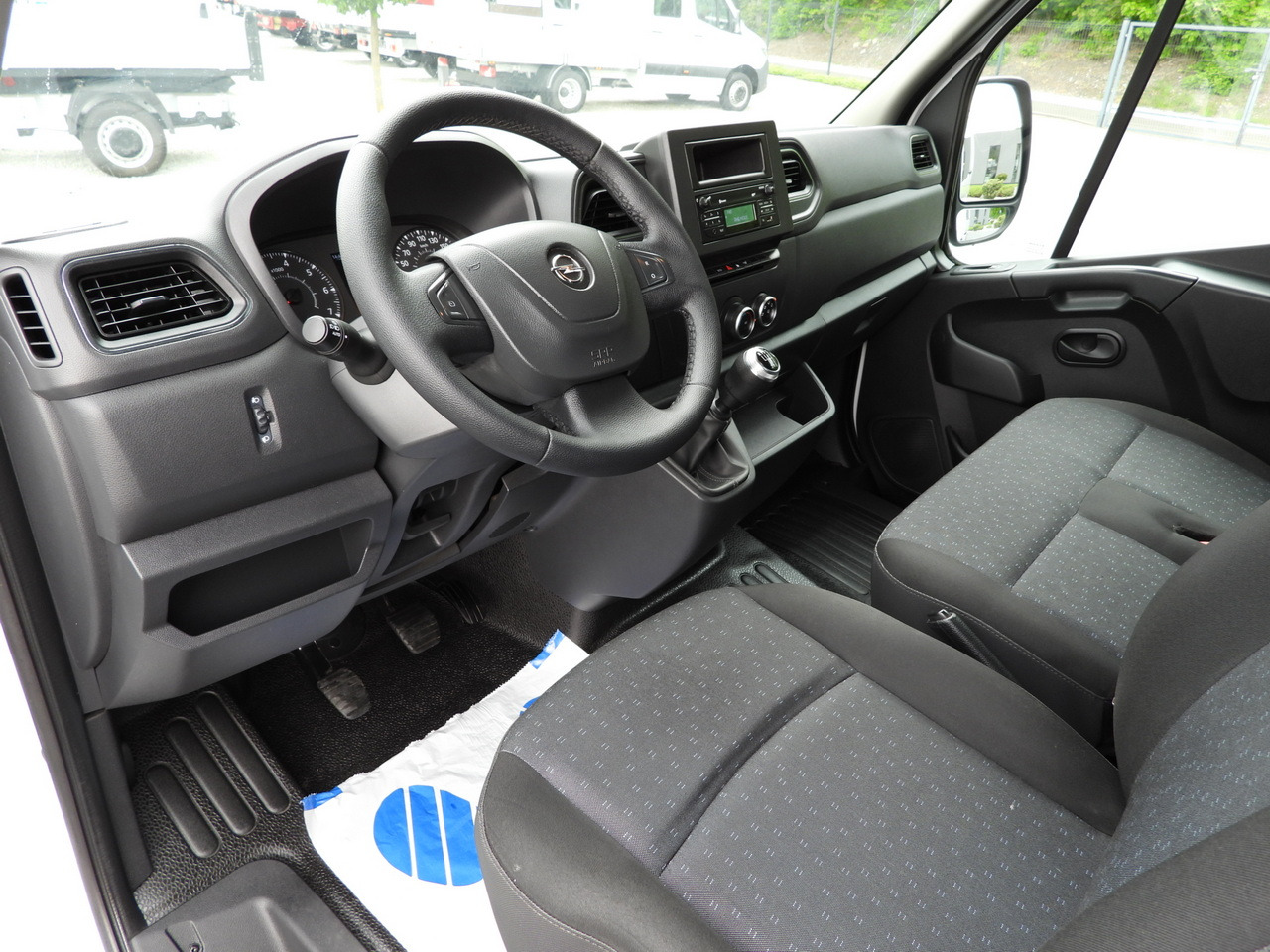 OPEL MOVANO BOX DELIVERY VAN 7 SEATS CRUISE CONTROL LED LIGHTS AIR CONDITIONING 135HP - Цельнометаллический фургон: фото 2 OPEL MOVANO BOX DELIVERY VAN 7 SEATS CRUISE CONTROL LED LIGHTS AIR CONDITIONING 135HP - Цельнометаллический фургон: фото 2