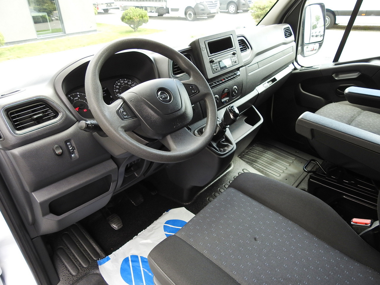 OPEL MOVANO TARPAULIN 10 PALLETS WEBASTO CRUISE CONTROL AIR CONDITIONING PNEUMATICS 165HP - Тентованный фургон: фото 2 OPEL MOVANO TARPAULIN 10 PALLETS WEBASTO CRUISE CONTROL AIR CONDITIONING PNEUMATICS 165HP - Тентованный фургон: фото 2