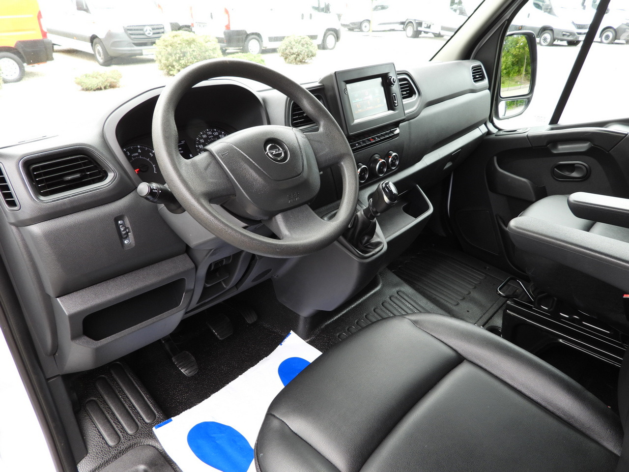 OPEL MOVANO TIPPER NAVIGATION LED LIGHTS TWIN WHEELS AIR CONDITIONING 145HP - Малотоннажный самосвал: фото 2 OPEL MOVANO TIPPER NAVIGATION LED LIGHTS TWIN WHEELS AIR CONDITIONING 145HP - Малотоннажный самосвал: фото 2