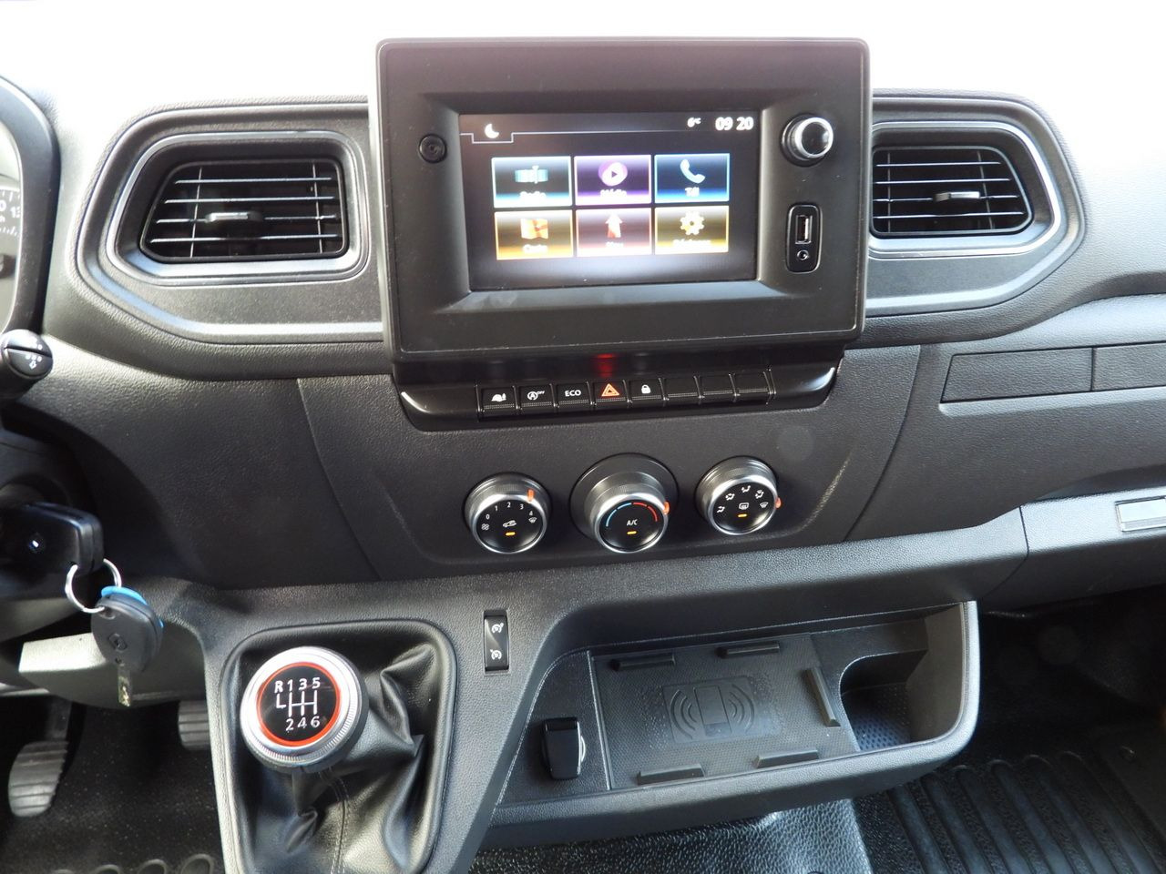 Фургон-рефрижератор RENAULT MASTER REFRIGERATOR VAN -10*C POWER SUPPLY 230V CRUISE CONTROL NAVIGATION LED LIGHTS AIR CONDITIONING  150HP: фото 40