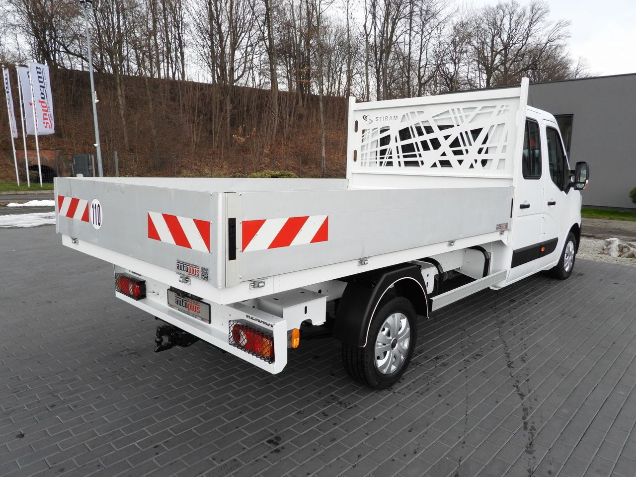 RENAULT MASTER STAKE BODY DOUBLE CABIN DOKA 6 SEATS CRUISE CONTROL NAVIGATION LED LIGHTS AIR CONDITIONING 150HP - Грузопассажирский фургон: фото 3 RENAULT MASTER STAKE BODY DOUBLE CABIN DOKA 6 SEATS CRUISE CONTROL NAVIGATION LED LIGHTS AIR CONDITIONING 150HP - Грузопассажирский фургон: фото 3