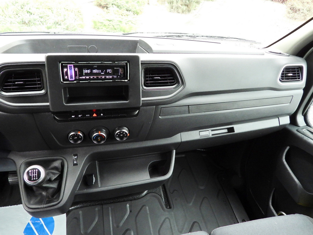 Тентованный фургон RENAULT MASTER TARPAULIN 10 PALLETS WEBASTO CRUISE CONTROL LED LIGHTS PNEUMATICS AIR CONDITIONING 165HP: фото 34 Тентованный фургон RENAULT MASTER TARPAULIN 10 PALLETS WEBASTO CRUISE CONTROL LED LIGHTS PNEUMATICS AIR CONDITIONING 165HP: фото 34