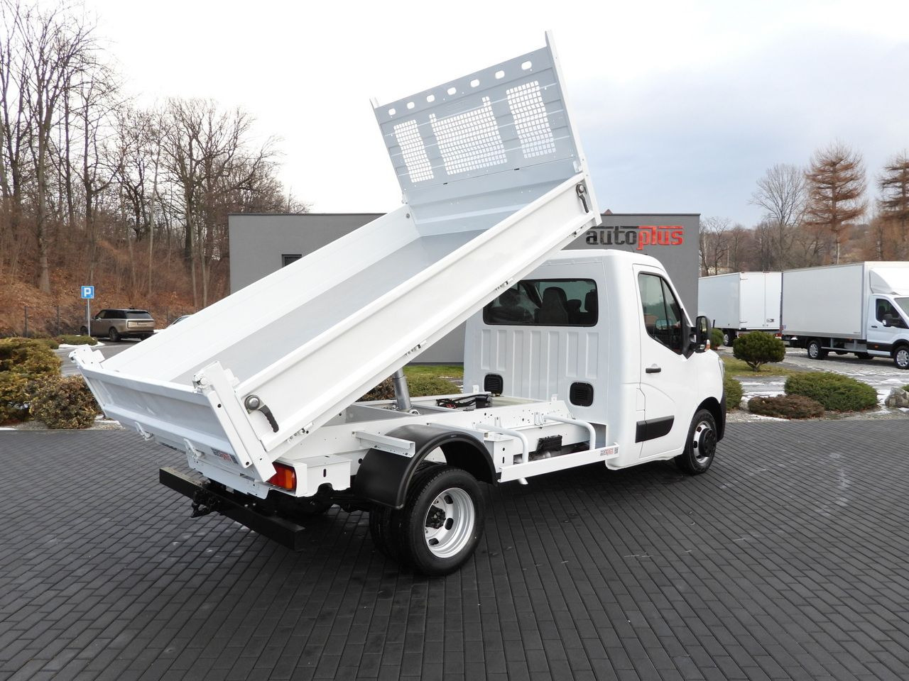 RENAULT MASTER TIPPER CRUISE CONTROL LED LIGHTS TWIN WHEELS AIR CONDITIONING 130HP - Малотоннажный самосвал: фото 3 RENAULT MASTER TIPPER CRUISE CONTROL LED LIGHTS TWIN WHEELS AIR CONDITIONING 130HP - Малотоннажный самосвал: фото 3