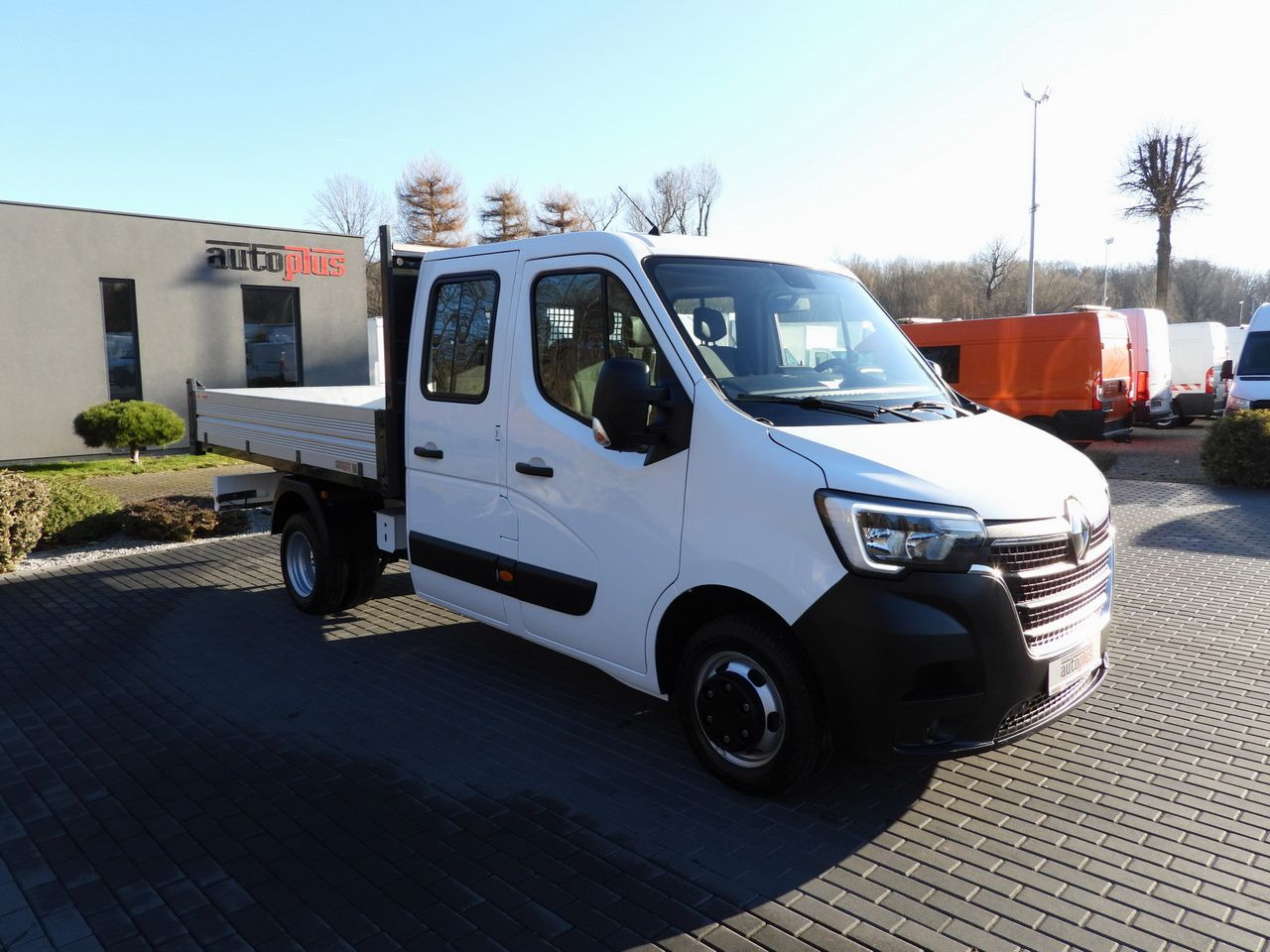 RENAULT MASTER TIPPER DOUBLE CABIN DOKA 6 SEATS CRUISE CONTROL LED LIGHTS TWIN WHEELS AIR CONDITIONING 130HP - Малотоннажный самосвал: фото 4 RENAULT MASTER TIPPER DOUBLE CABIN DOKA 6 SEATS CRUISE CONTROL LED LIGHTS TWIN WHEELS AIR CONDITIONING 130HP - Малотоннажный самосвал: фото 4