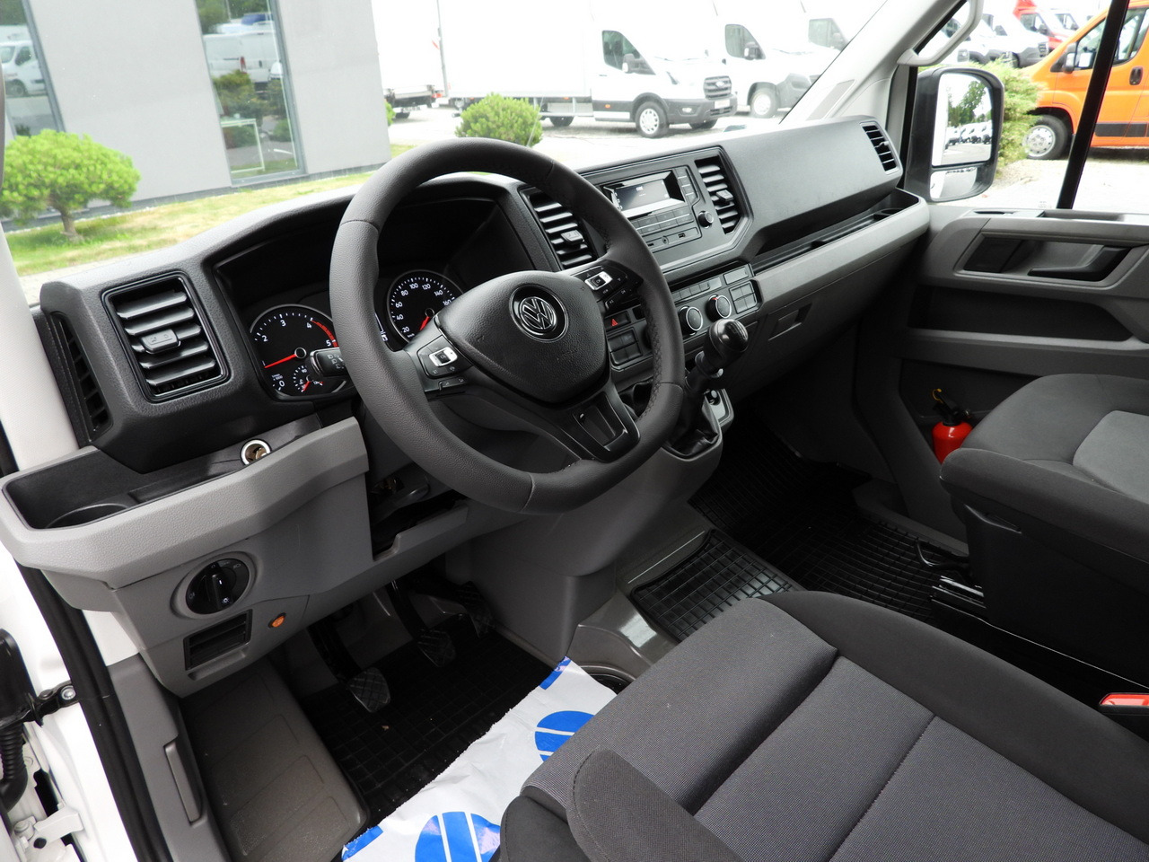 VOLKSWAGEN CRAFTER TARPAULIN 8 PALLETS WEBASTO CRUISE CONTROL LED LIGHTS AIR CONDITIONING 180HP - Тентованный фургон: фото 2 VOLKSWAGEN CRAFTER TARPAULIN 8 PALLETS WEBASTO CRUISE CONTROL LED LIGHTS AIR CONDITIONING 180HP - Тентованный фургон: фото 2