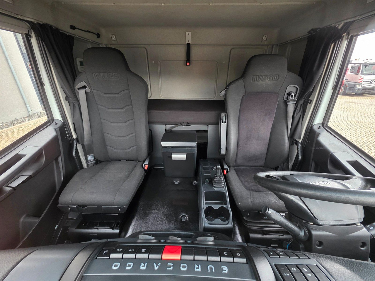 Рефрижератор Iveco Eurocargo 180-320 / Ldbw / Thermo King: фото 32