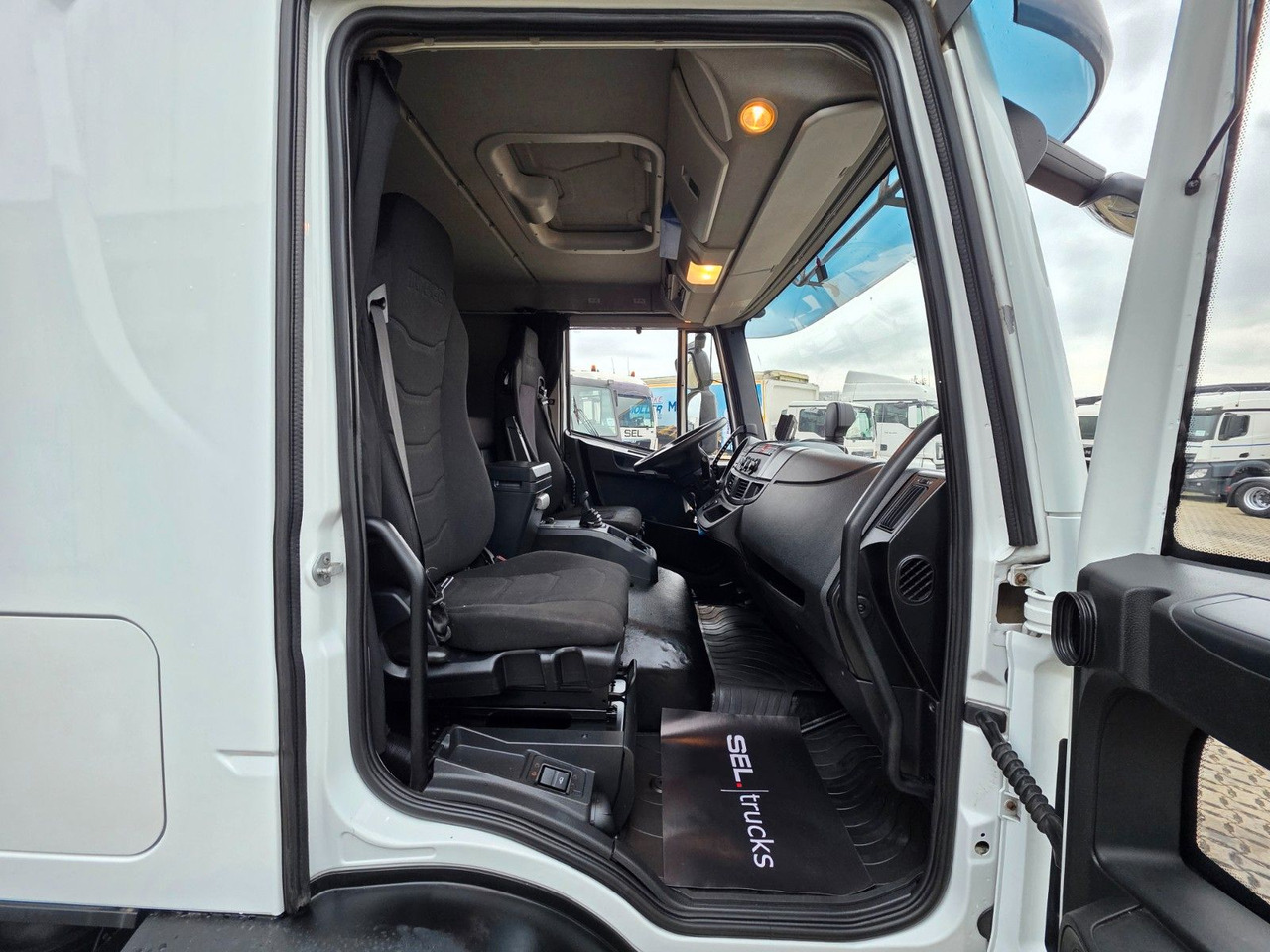 Рефрижератор Iveco Eurocargo 180-320 / Ldbw / Thermo King: фото 30