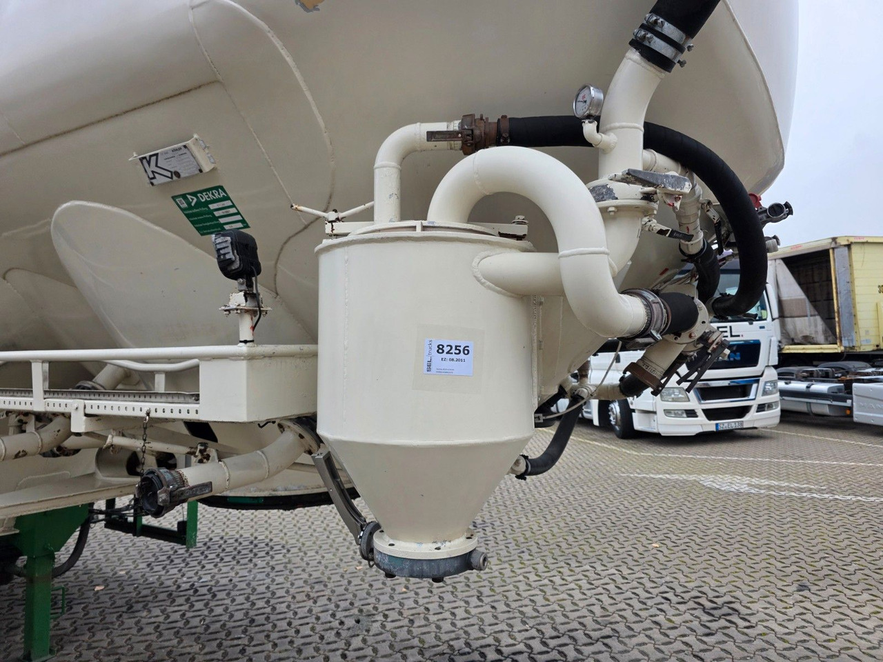 Полуприцеп цистерна для сыпучих грузов Köhler BSCX31/51/A / 51.000 l / Lenkachse: фото 29 Полуприцеп цистерна для сыпучих грузов Köhler BSCX31/51/A / 51.000 l / Lenkachse: фото 29