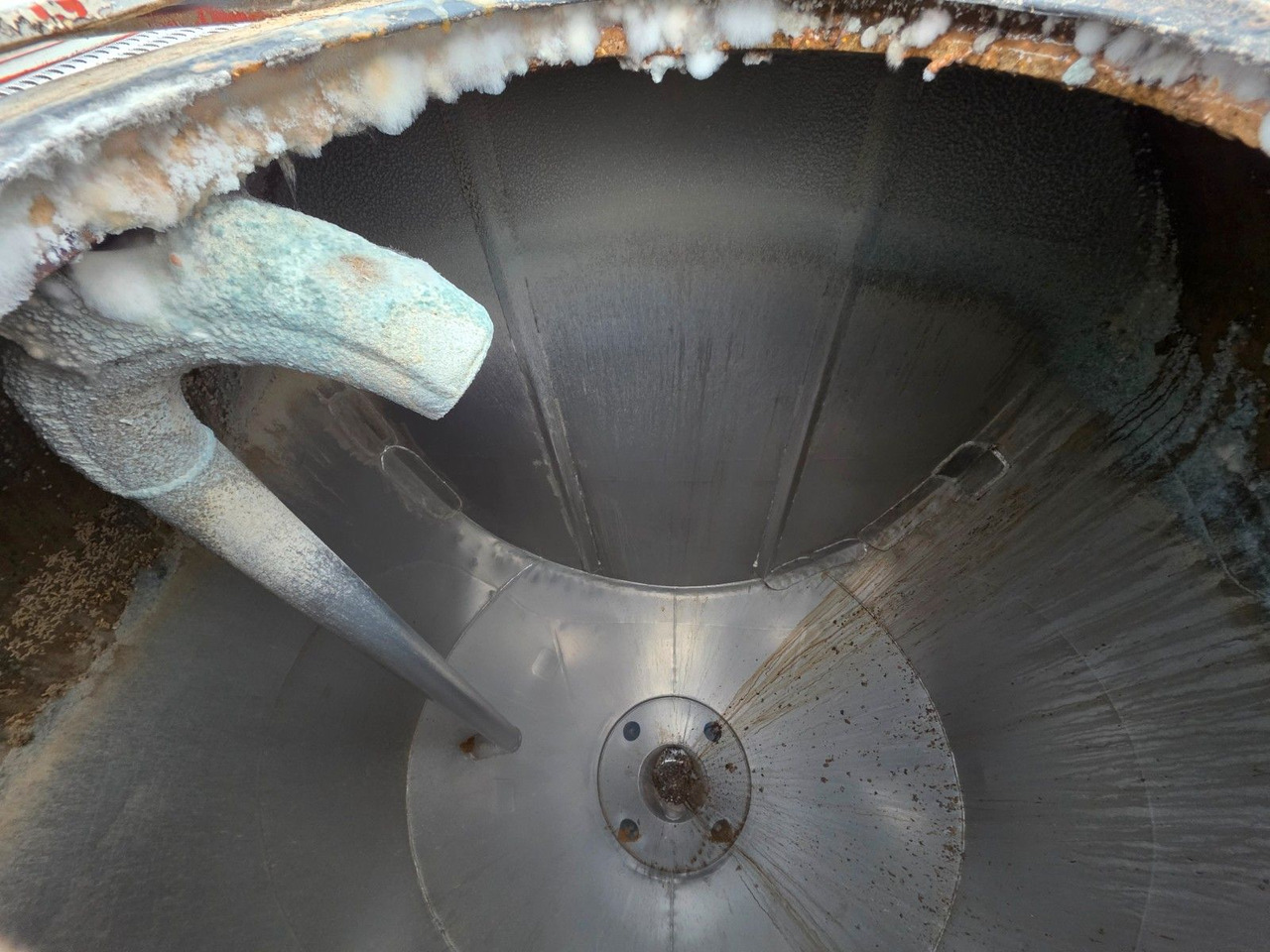 Полуприцеп цистерна для сыпучих грузов Köhler BSCX31/51/A / 51.000 l / Lenkachse: фото 16 Полуприцеп цистерна для сыпучих грузов Köhler BSCX31/51/A / 51.000 l / Lenkachse: фото 16