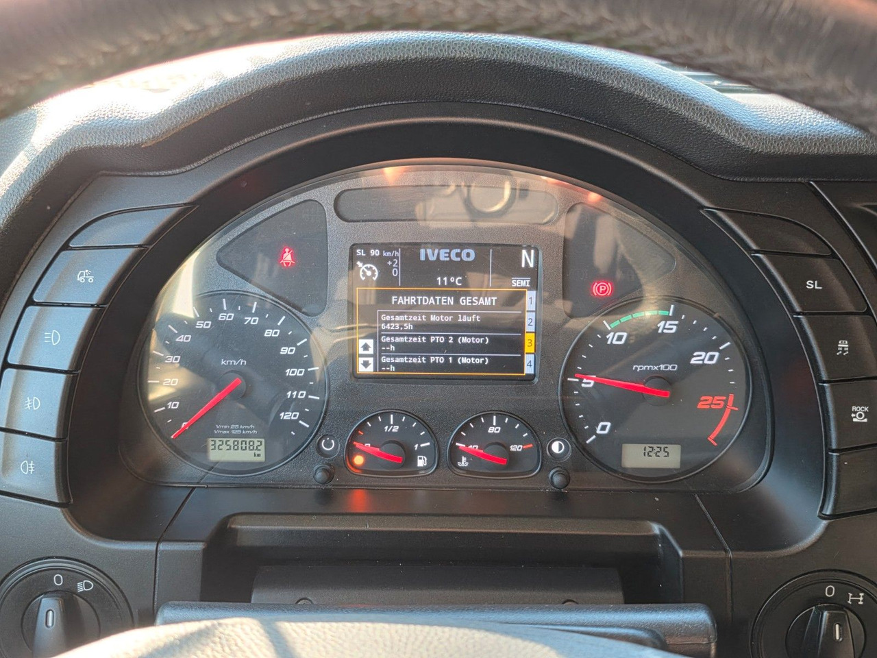 Тягач Iveco Stralis 480 / ZF Intarder / Standklimaanlage: фото 40 Тягач Iveco Stralis 480 / ZF Intarder / Standklimaanlage: фото 40