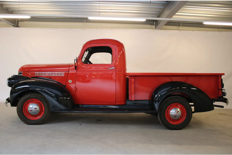 Chevrolet Pick Up Deluxe - Пикап: фото 3 Chevrolet Pick Up Deluxe - Пикап: фото 3