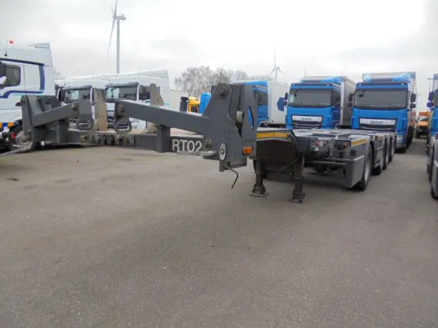 D-Tec CT-53-04D - Полуприцеп-контейнеровоз/ Сменный кузов: фото 1 D-Tec CT-53-04D - Полуприцеп-контейнеровоз/ Сменный кузов: фото 1