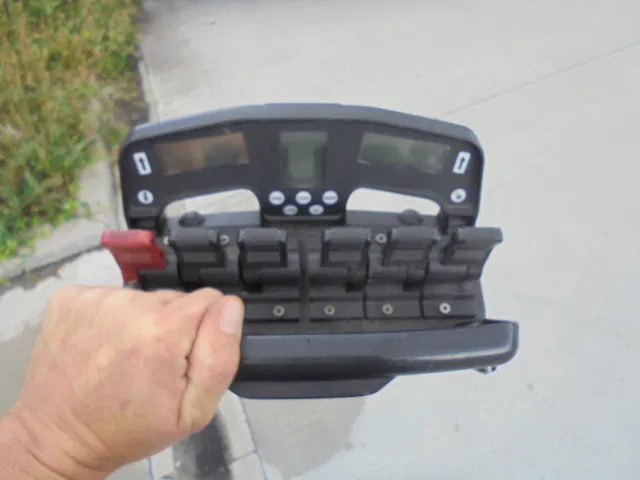 DAF CF 250 EEV K - Мусоровоз: фото 4 DAF CF 250 EEV K - Мусоровоз: фото 4