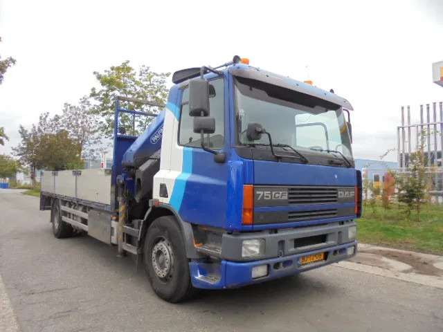 DAF CF 290 - Грузовик бортовой/ Платформа: фото 4 DAF CF 290 - Грузовик бортовой/ Платформа: фото 4