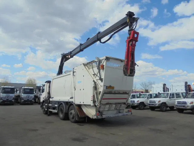 DAF FAN CF75-250 6X2 EEV K - Мусоровоз: фото 4 DAF FAN CF75-250 6X2 EEV K - Мусоровоз: фото 4
