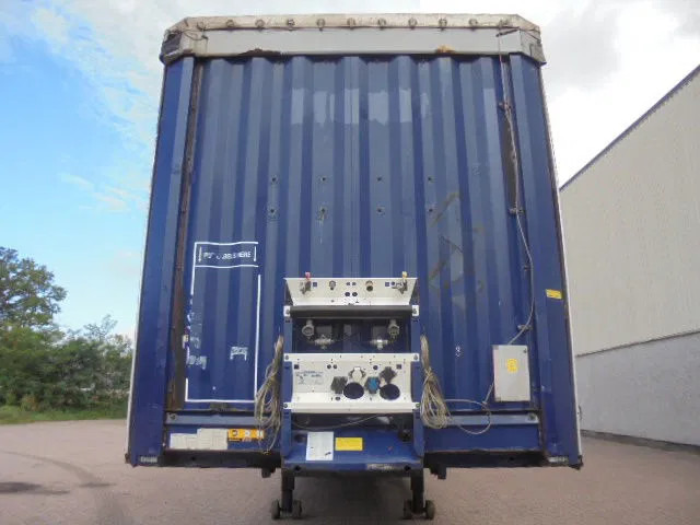 Krone SD NL KENTEKEN BPW TROMMEL ASSEN 35 IN STOCK - Тентованный полуприцеп: фото 2 Krone SD NL KENTEKEN BPW TROMMEL ASSEN 35 IN STOCK - Тентованный полуприцеп: фото 2