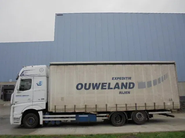 Mercedes-Benz Actros 2542 6X2 - Тентованный грузовик: фото 5 Mercedes-Benz Actros 2542 6X2 - Тентованный грузовик: фото 5