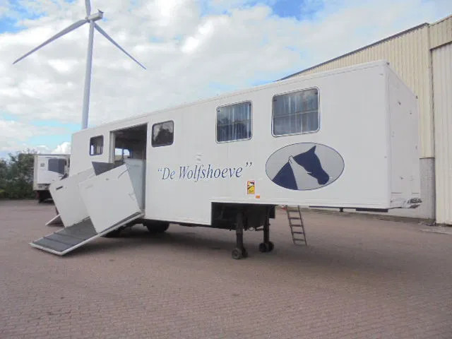 Netam ONCZ 16/108 002 NL KENTEKEN - Полуприцеп для перевозки животных: фото 3 Netam ONCZ 16/108 002 NL KENTEKEN - Полуприцеп для перевозки животных: фото 3