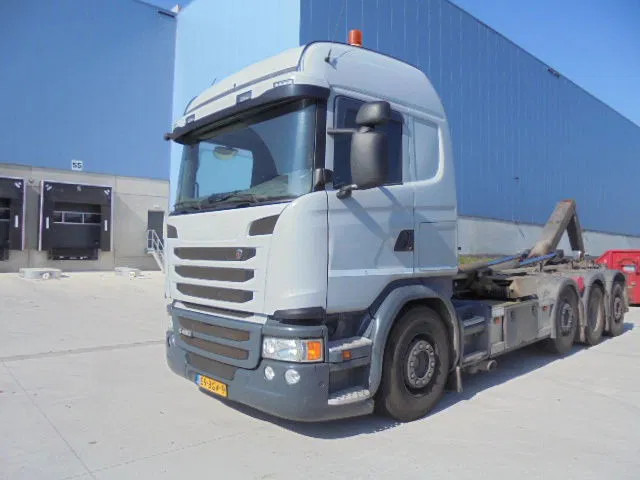 Scania G450 8X2 TRIPLE RETARDER - Крюковой мультилифт: фото 2 Scania G450 8X2 TRIPLE RETARDER - Крюковой мультилифт: фото 2