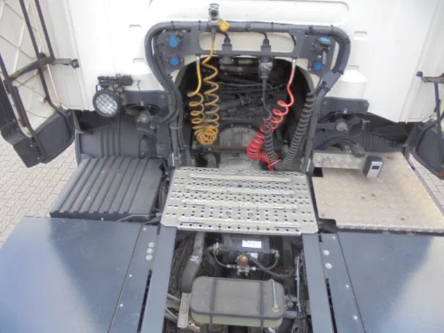 Тягач Scania G340 STREAMLINE: фото 17