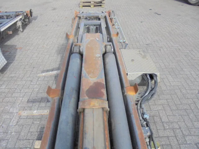 VDL - Крюковой мультилифт: фото 3 VDL - Крюковой мультилифт: фото 3