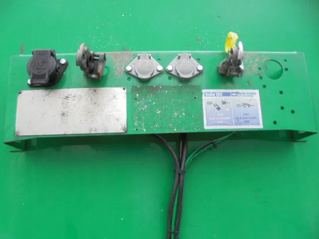 Van Eck PLY - Полуприцеп-фургон: фото 4 Van Eck PLY - Полуприцеп-фургон: фото 4