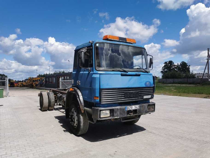 Iveco Magirus 190-26 water cooling chassis truck - Грузовик-шасси: фото 2 Iveco Magirus 190-26 water cooling chassis truck - Грузовик-шасси: фото 2