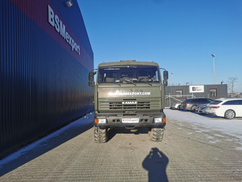 Kamaz NEFAZ 4208-11 9 seating places - Грузовик с закрытым кузовом: фото 5 Kamaz NEFAZ 4208-11 9 seating places - Грузовик с закрытым кузовом: фото 5