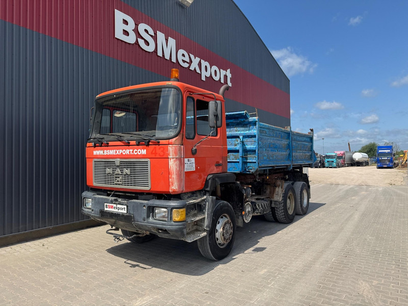 MAN 26.302, 6x6 - Самосвал: фото 1 MAN 26.302, 6x6 - Самосвал: фото 1