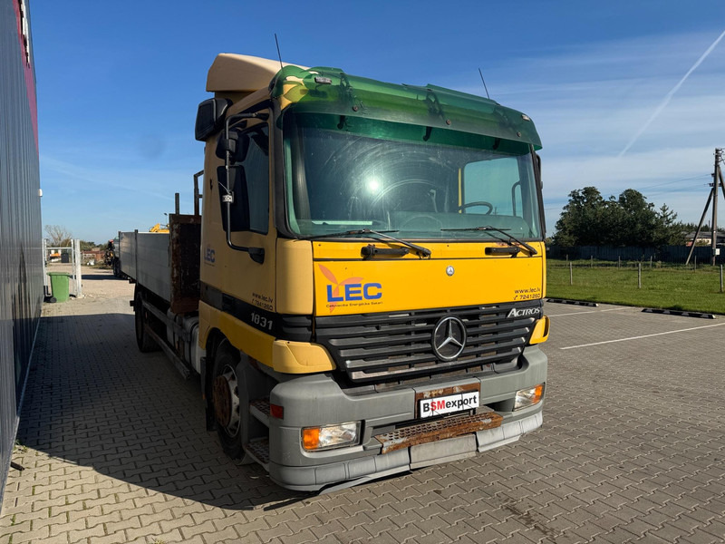 Mercedes-Benz Actros 1831 - Грузовик бортовой/ Платформа: фото 2 Mercedes-Benz Actros 1831 - Грузовик бортовой/ Платформа: фото 2