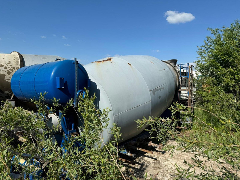 Mercedes-Benz Actros, MAN. 10 x pieces mixer. 9-10 m3 - Автобетоносмеситель: фото 4 Mercedes-Benz Actros, MAN. 10 x pieces mixer. 9-10 m3 - Автобетоносмеситель: фото 4