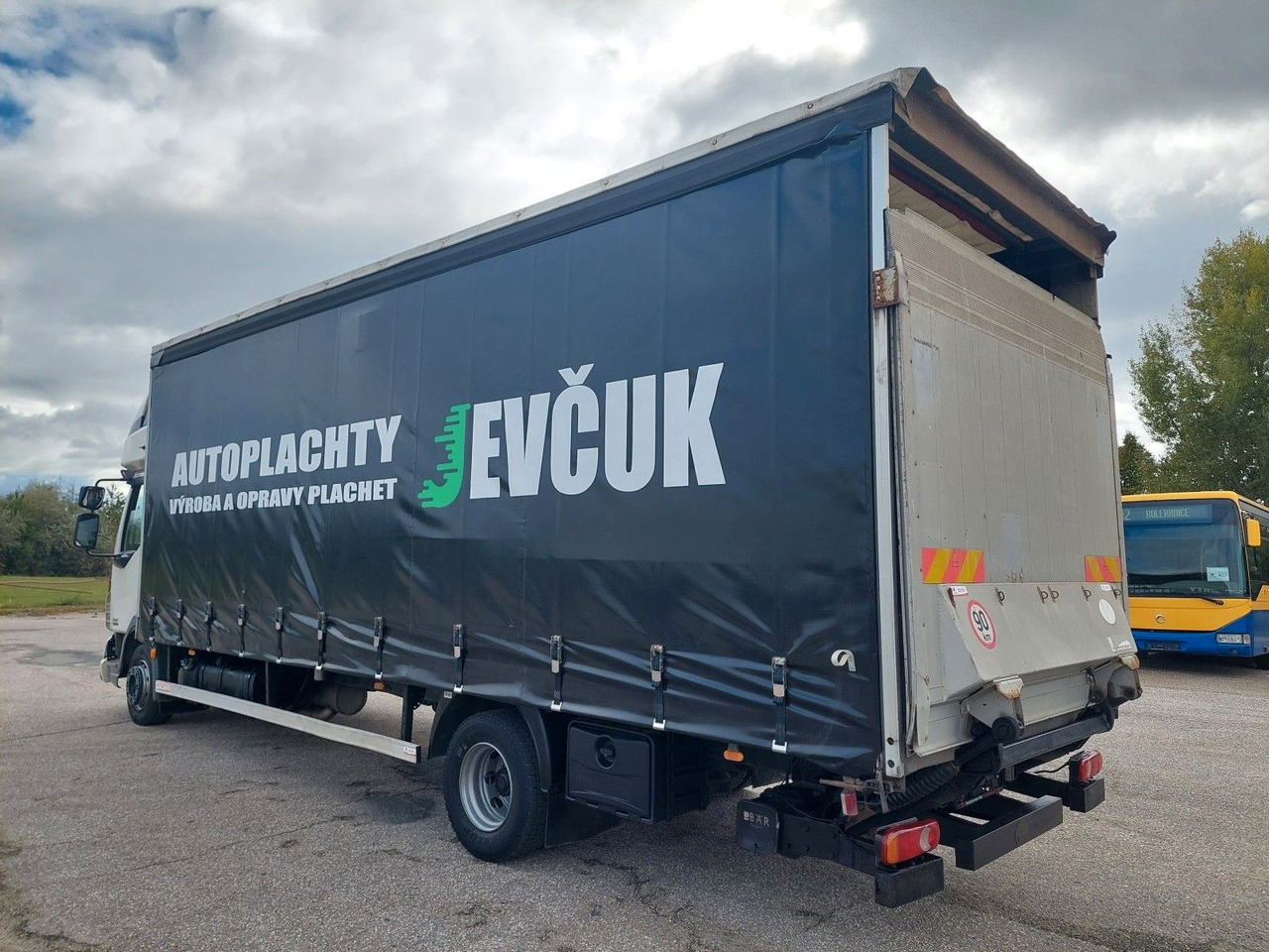 DAF FA LF 45.220 G12 4x2 - Тентованный грузовик: фото 3 DAF FA LF 45.220 G12 4x2 - Тентованный грузовик: фото 3