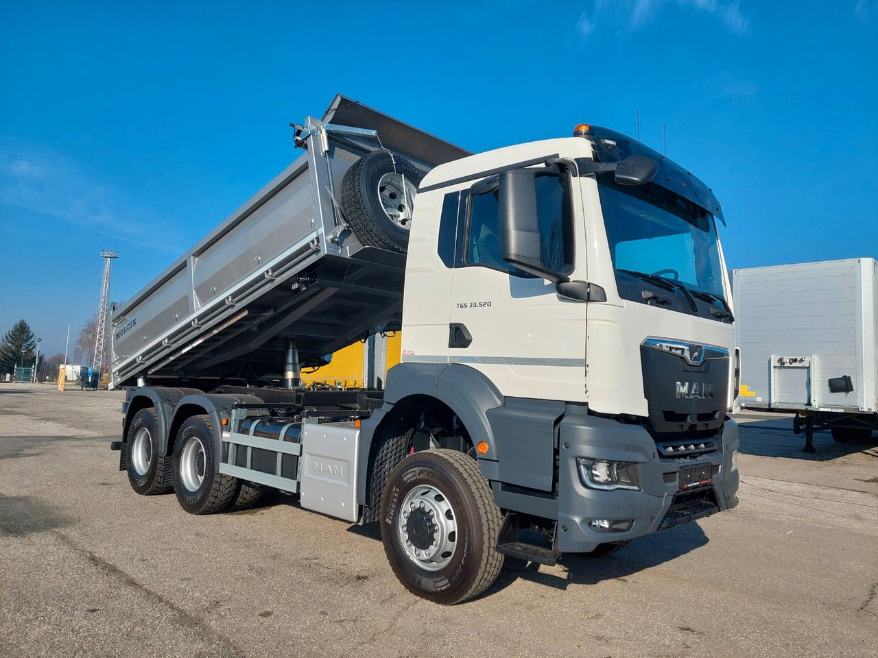 MAN TGS 35.520 6X6 BB CH - Самосвал: фото 2 MAN TGS 35.520 6X6 BB CH - Самосвал: фото 2