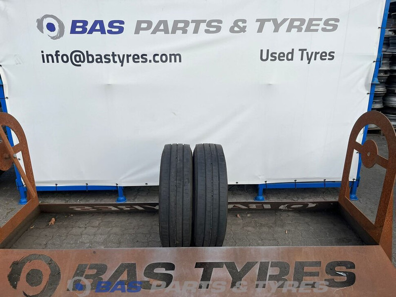 Bridgestone Bridgestone 205/75R17.5 Duravis R-Steer002 124/122 M M+S 3PMSF gebruikte set - Шина для Грузовиков: фото 1 Bridgestone Bridgestone 205/75R17.5 Duravis R-Steer002 124/122 M M+S 3PMSF gebruikte set - Шина для Грузовиков: фото 1