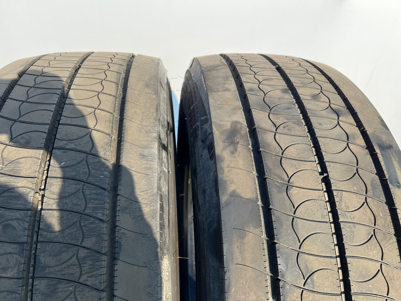 Bridgestone Bridgestone 315/70R22.5 H-STEER002 ECOPIA 156/154 M M+S 3PMSF gebruikte set - Шина для Грузовиков: фото 2 Bridgestone Bridgestone 315/70R22.5 H-STEER002 ECOPIA 156/154 M M+S 3PMSF gebruikte set - Шина для Грузовиков: фото 2