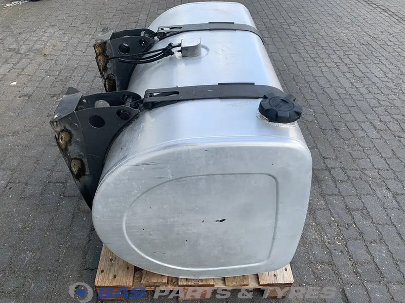 Renault Brandstoftank Renault 490 Liter G0000182 - Топливный бак для Грузовиков: фото 4 Renault Brandstoftank Renault 490 Liter G0000182 - Топливный бак для Грузовиков: фото 4