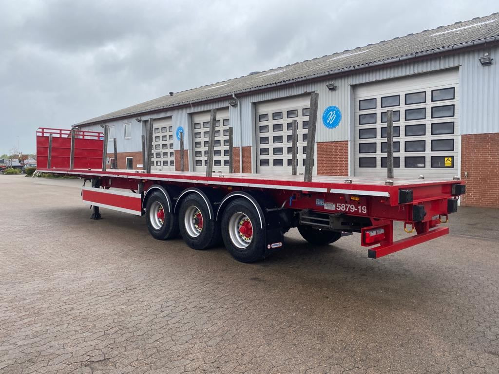 SDC - Полуприцеп бортовой/ Платформа: фото 3 SDC - Полуприцеп бортовой/ Платформа: фото 3