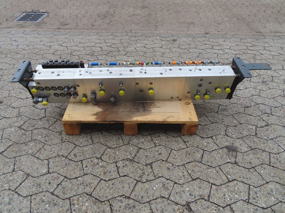 Goldhofer Bejeningsblok t. uni-svanehals - Запчасти для Прицепов: фото 4 Goldhofer Bejeningsblok t. uni-svanehals - Запчасти для Прицепов: фото 4