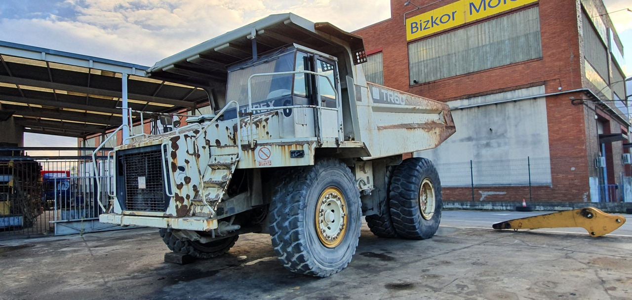 TEREX TR60 - Карьерный самосвал: фото 1 TEREX TR60 - Карьерный самосвал: фото 1