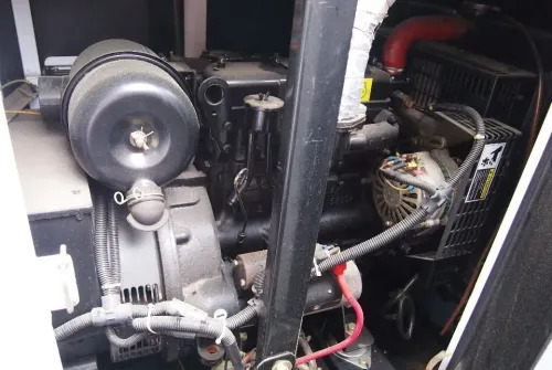 Agregat prądotwórczy Hiunday maszt oświetleniowy - Электрогенератор: фото 3 Agregat prądotwórczy Hiunday maszt oświetleniowy - Электрогенератор: фото 3