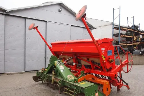 Agregat uprawowo-siewny Kuhn KE303 i INTEGRA 3000 2009 Agrebat uprawowo siewny, brona aktywna AMAZONE i KUHN - Посевной комплекс: фото 2 Agregat uprawowo-siewny Kuhn KE303 i INTEGRA 3000 2009 Agrebat uprawowo siewny, brona aktywna AMAZONE i KUHN - Посевной комплекс: фото 2