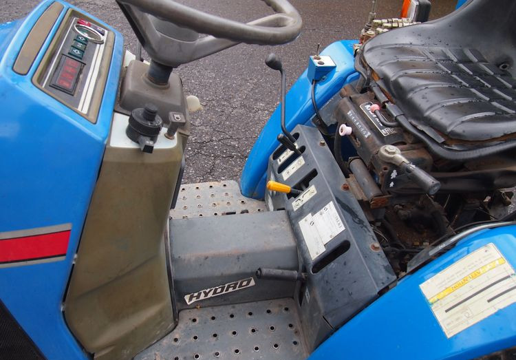 Kosiarka traktorek Iseki TMG T18 1995 hydro Diesel - Газонокосилка: фото 4 Kosiarka traktorek Iseki TMG T18 1995 hydro Diesel - Газонокосилка: фото 4