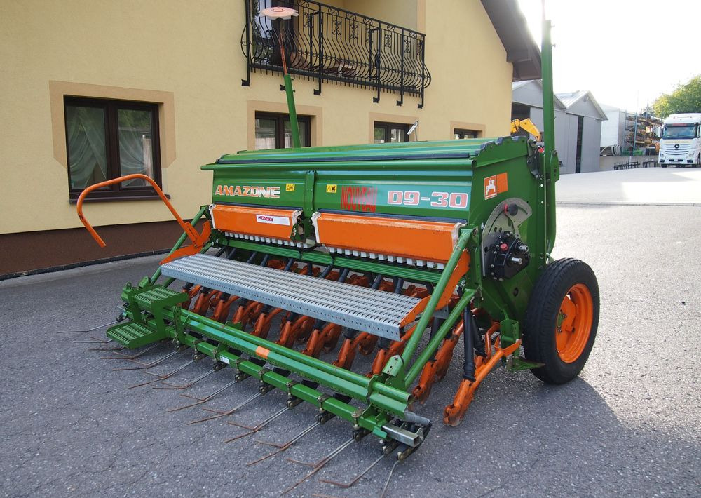 Siewnik Amazone D9 -30 2007 Siewnik Amazone - Сеялка: фото 2 Siewnik Amazone D9 -30 2007 Siewnik Amazone - Сеялка: фото 2