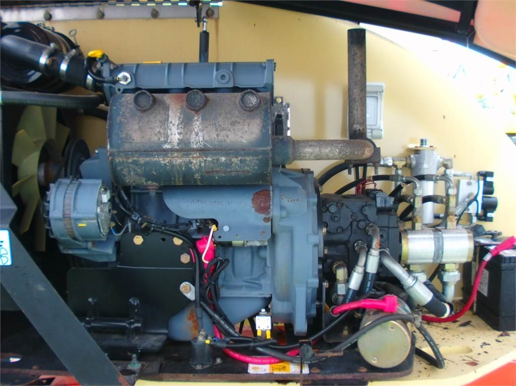 JLG 460SJ - Телескопический подъемник: фото 5 JLG 460SJ - Телескопический подъемник: фото 5