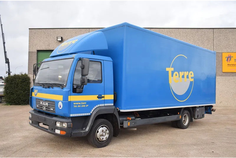 MAN L2000 - Грузовик с закрытым кузовом: фото 1 MAN L2000 - Грузовик с закрытым кузовом: фото 1