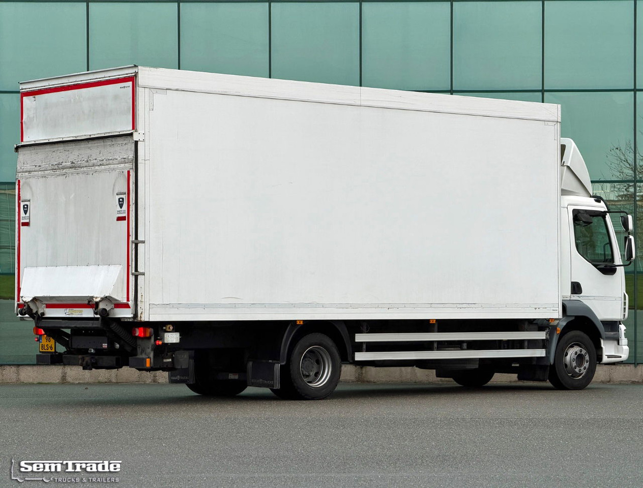 DAF LF 55.250 Euro 5 Schuster BOX 720x250x280 CM Inside Airco Tail Lift - Грузовик с закрытым кузовом: фото 4 DAF LF 55.250 Euro 5 Schuster BOX 720x250x280 CM Inside Airco Tail Lift - Грузовик с закрытым кузовом: фото 4