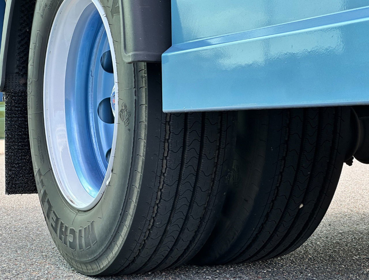 Прицеп-фургон Groenewegen DRA-10-10-2 VéDéCar Isolated BOX BPW Axles Disc Brakes Tail Lift NEW Condition: фото 17 Прицеп-фургон Groenewegen DRA-10-10-2 VéDéCar Isolated BOX BPW Axles Disc Brakes Tail Lift NEW Condition: фото 17