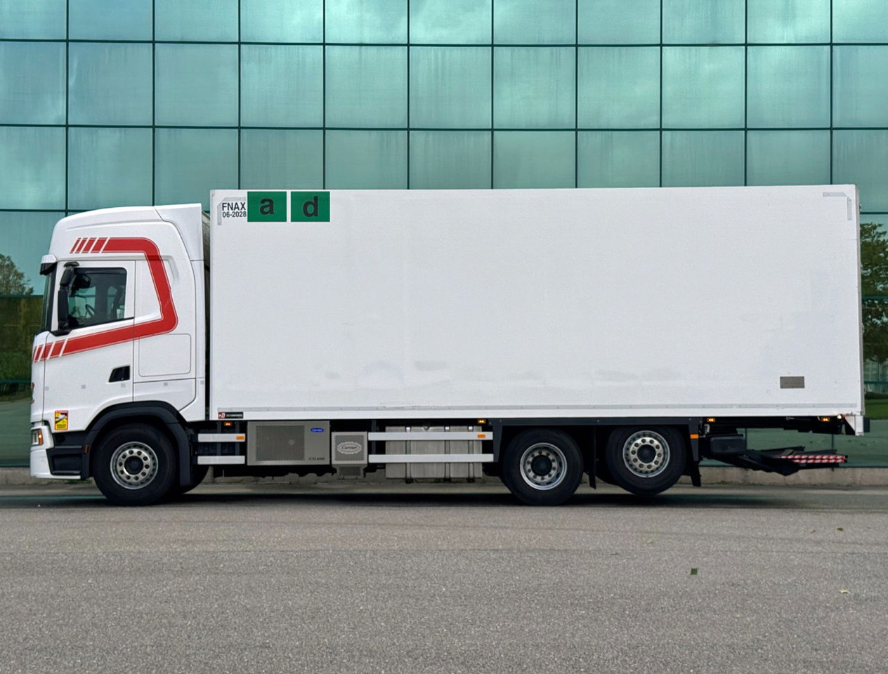 Scania S500 6X2 Retarder 815 x 250 x 275 CM Inside TOP Condition Holland Truck - Рефрижератор: фото 2 Scania S500 6X2 Retarder 815 x 250 x 275 CM Inside TOP Condition Holland Truck - Рефрижератор: фото 2