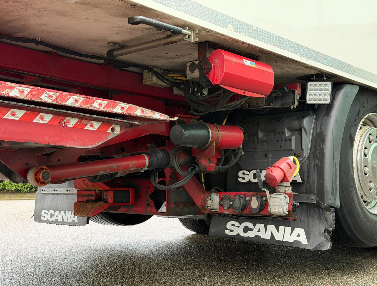 Рефрижератор Scania S520 V8 NGS King Full AIR Retarder Luchtenberg BOX TRS Cooling Tail Lift Holland-Truck: фото 17 Рефрижератор Scania S520 V8 NGS King Full AIR Retarder Luchtenberg BOX TRS Cooling Tail Lift Holland-Truck: фото 17